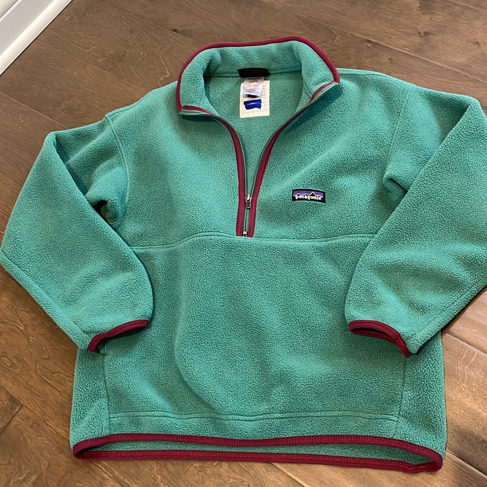 Patagonia kids synchilla fleece pullover half zip with pockets and reflective